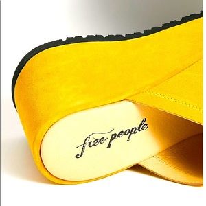 Free People  Avery Platform